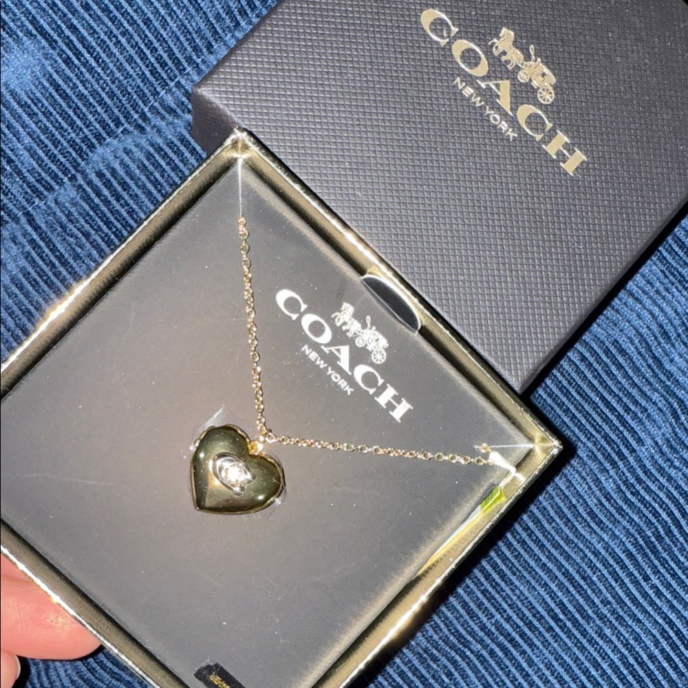 SOLD 🌸Coach Gold open Heart Necklace with Crystal Accent - Picture 4 of 8
